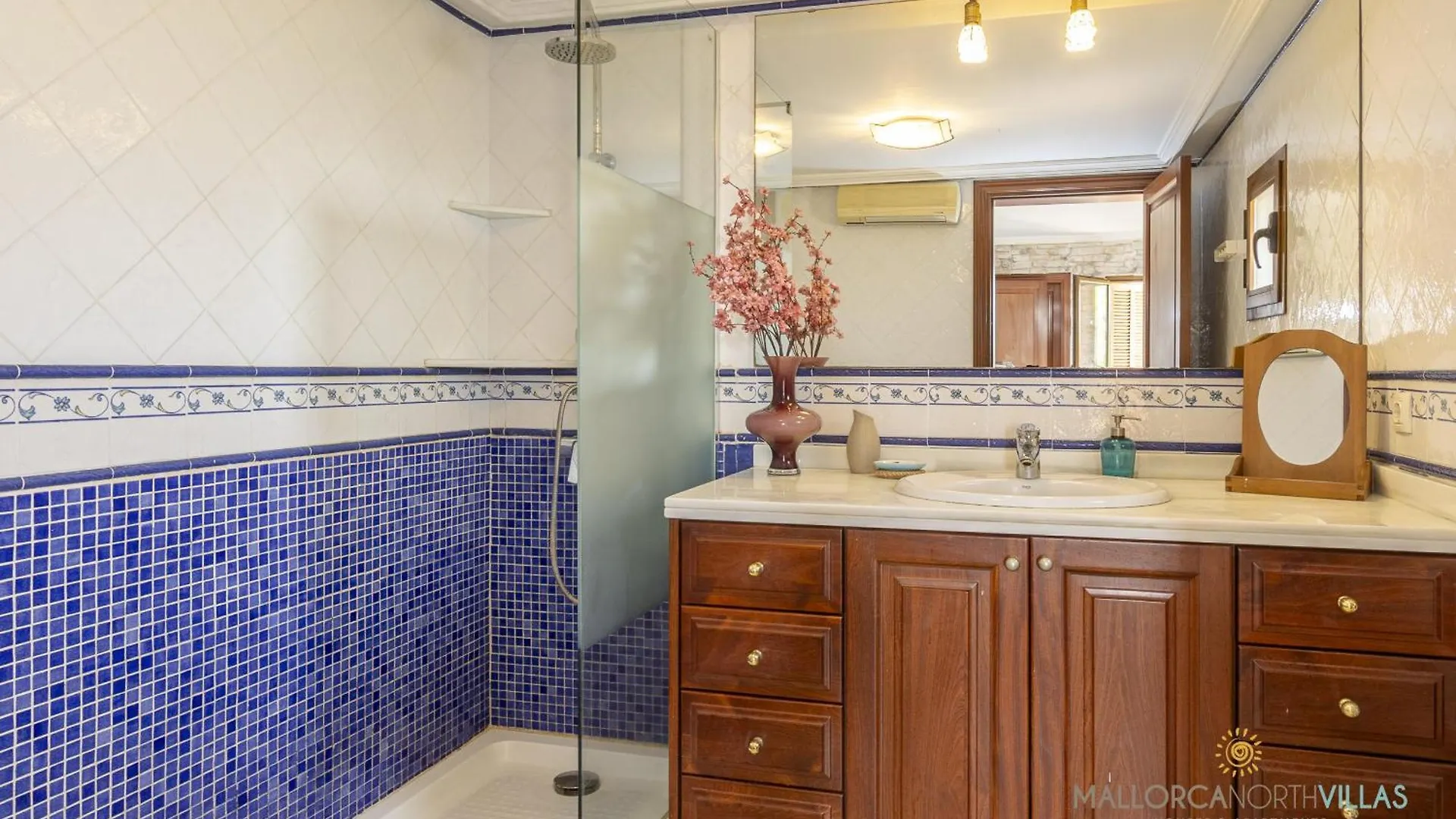 Villa Alejandra الكوذيا